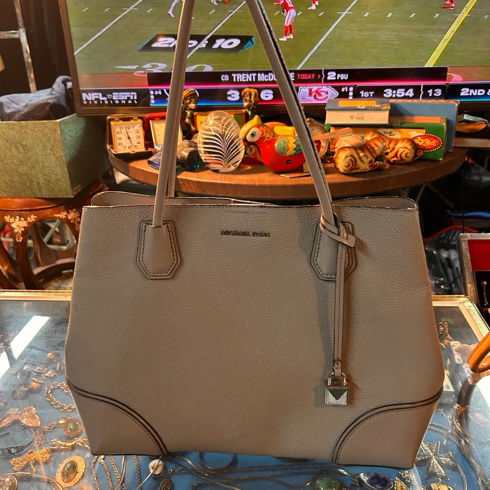 Michael Kors bag